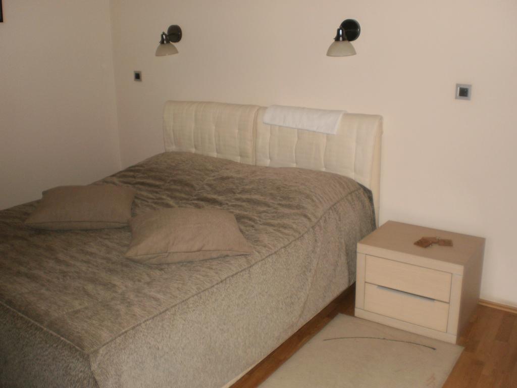 Guest House Amico Vranje Habitación foto